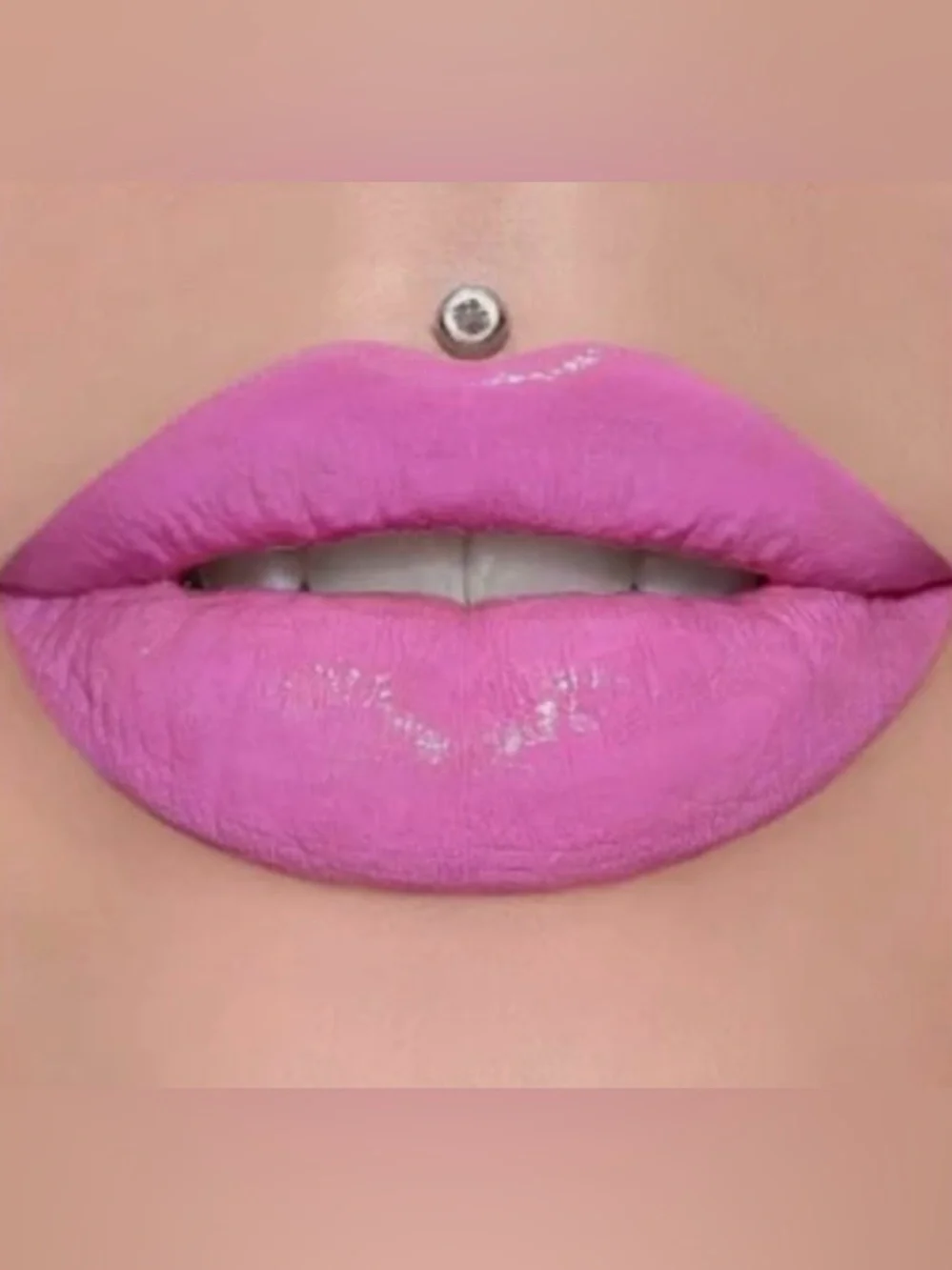 Jeffree Star Supreme Gloss in Shade Queen Supreme